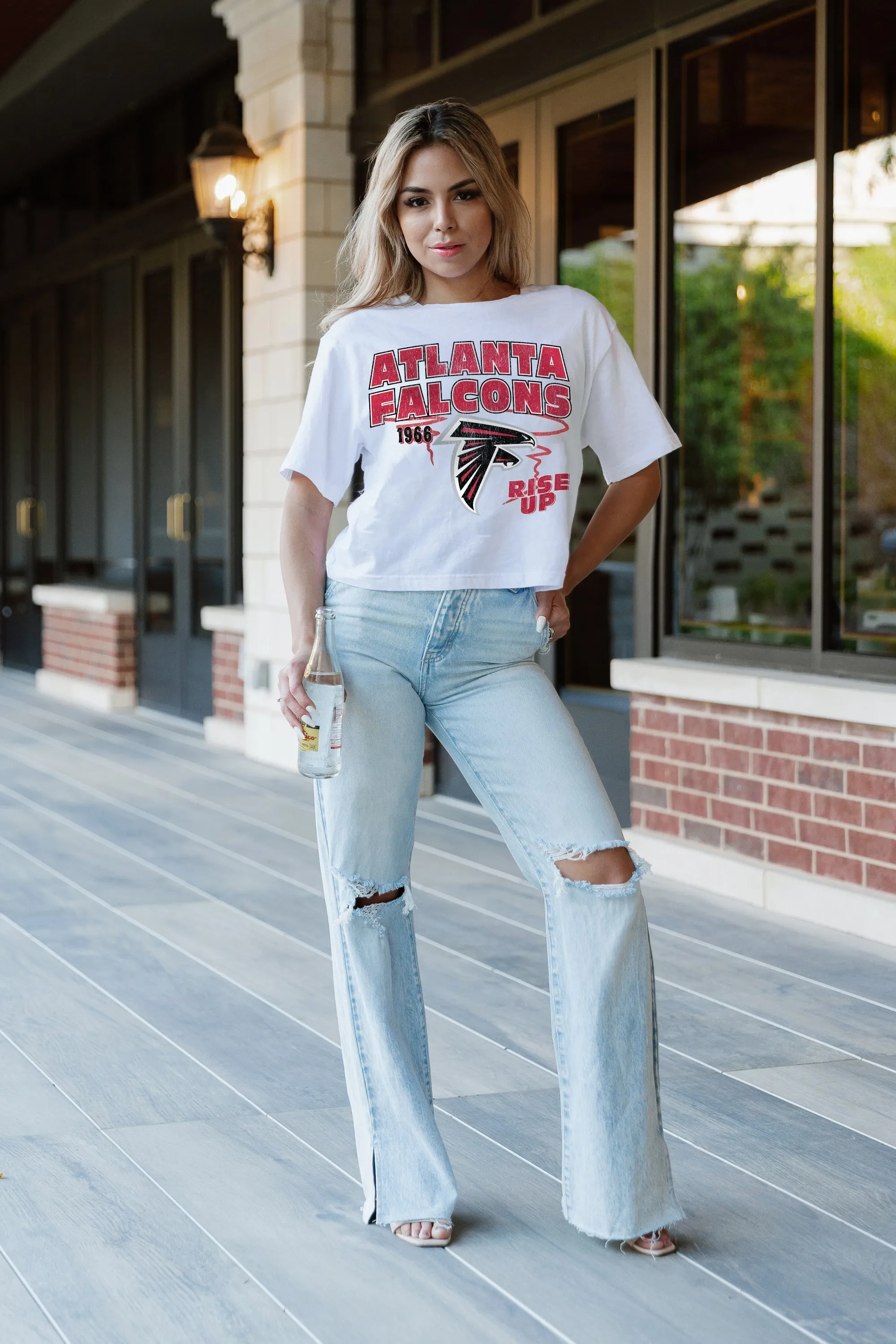 ATLANTA FALCONS GAMEDAY GOALS BOXY FIT WOMEN'S CROP TEE
