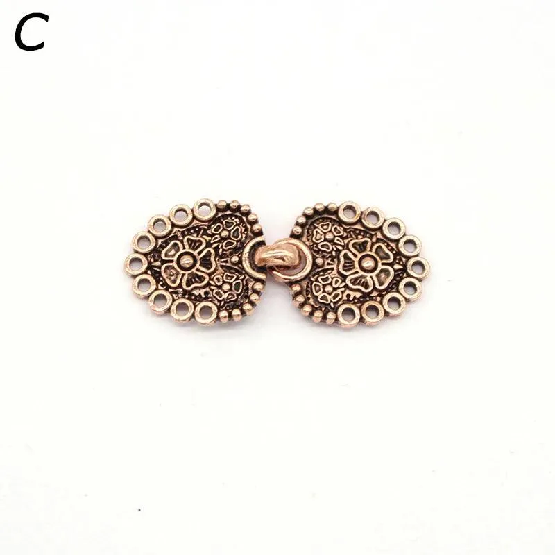 Charming Vintage Duck Brooch: A Classic Touch for Modern Fashion