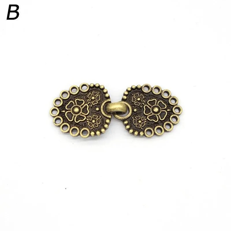 Charming Vintage Duck Brooch: A Classic Touch for Modern Fashion