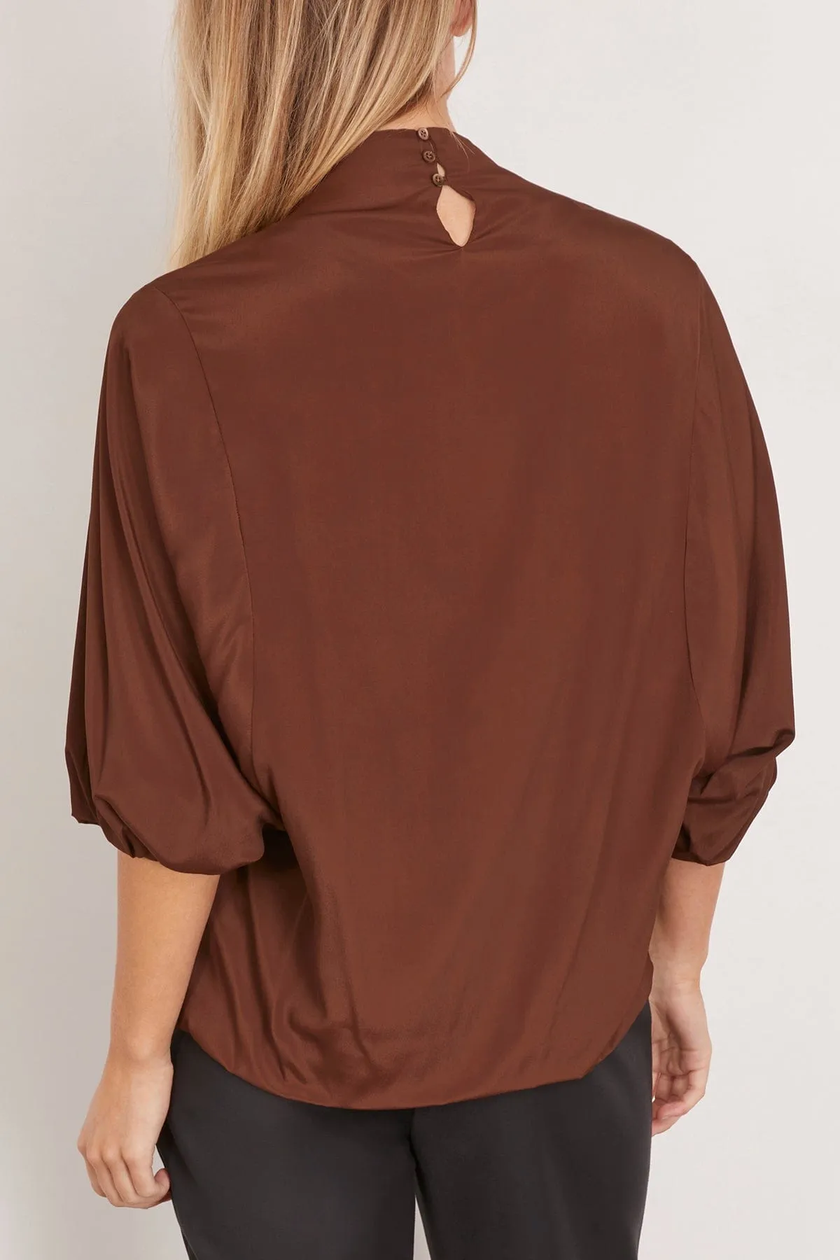Clari Solid Shirt in Brown