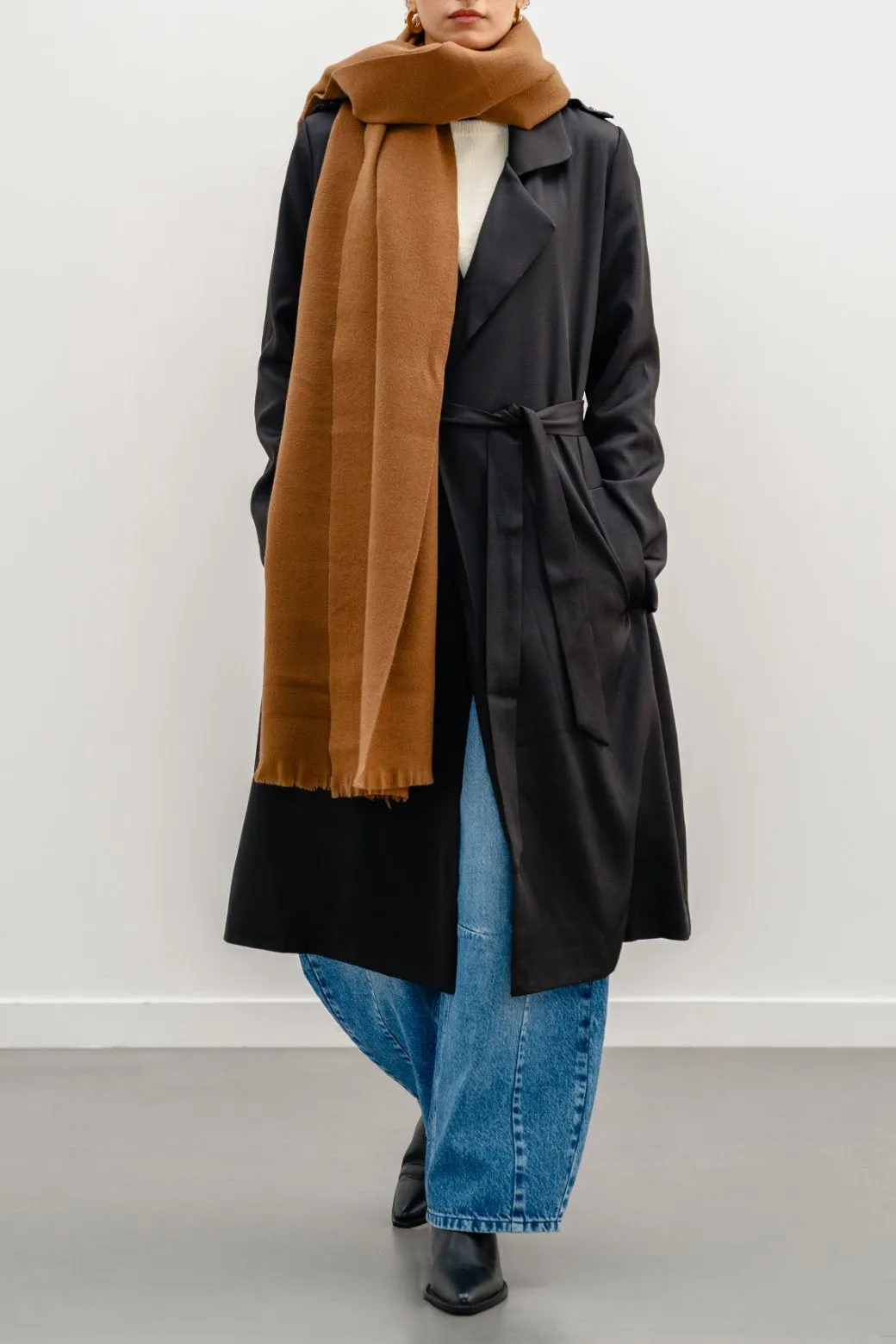 CLASSIC TRENCH COAT