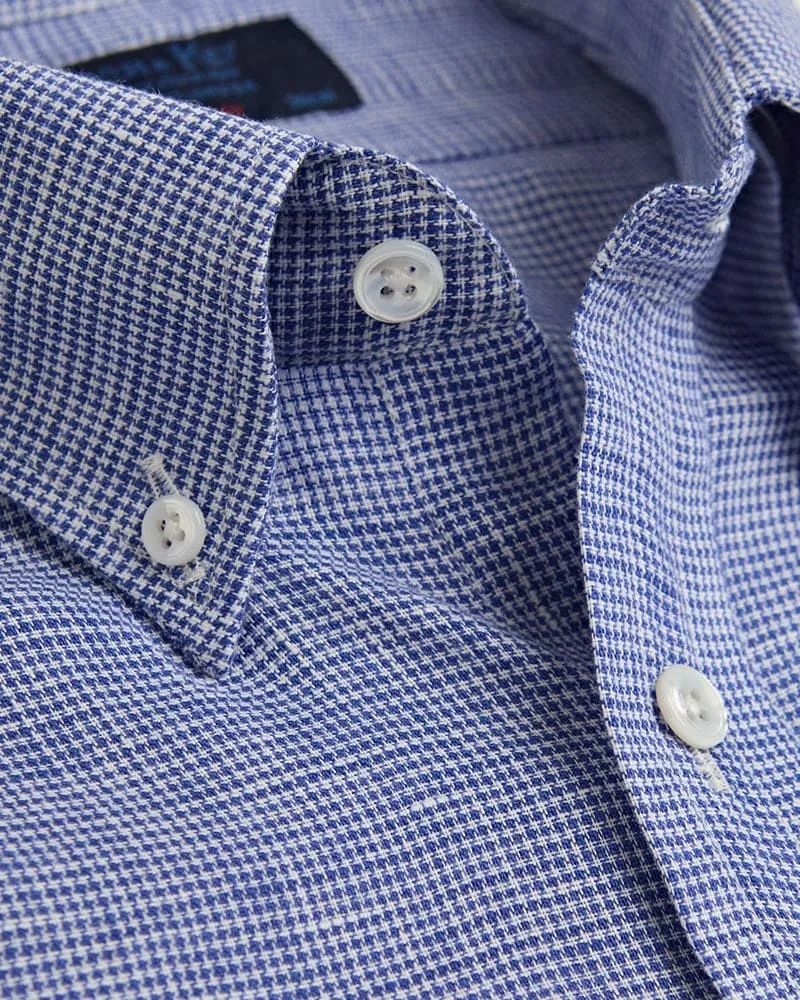 Contemporary Fit, Button Down Collar, 2 Button Cuff Shirt in Plain Navy Houndstooth Linen