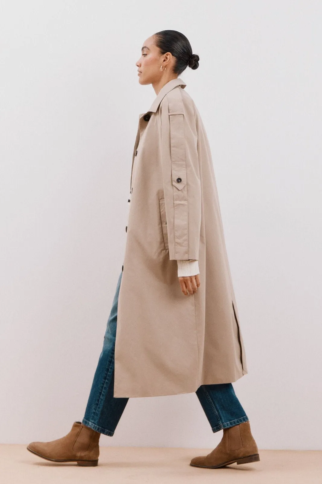 Long water-repellent trench coat - Sand