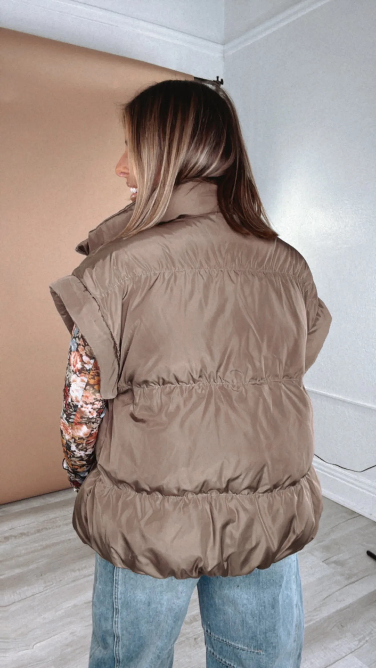 Over Sized Puffer Vest, Brown