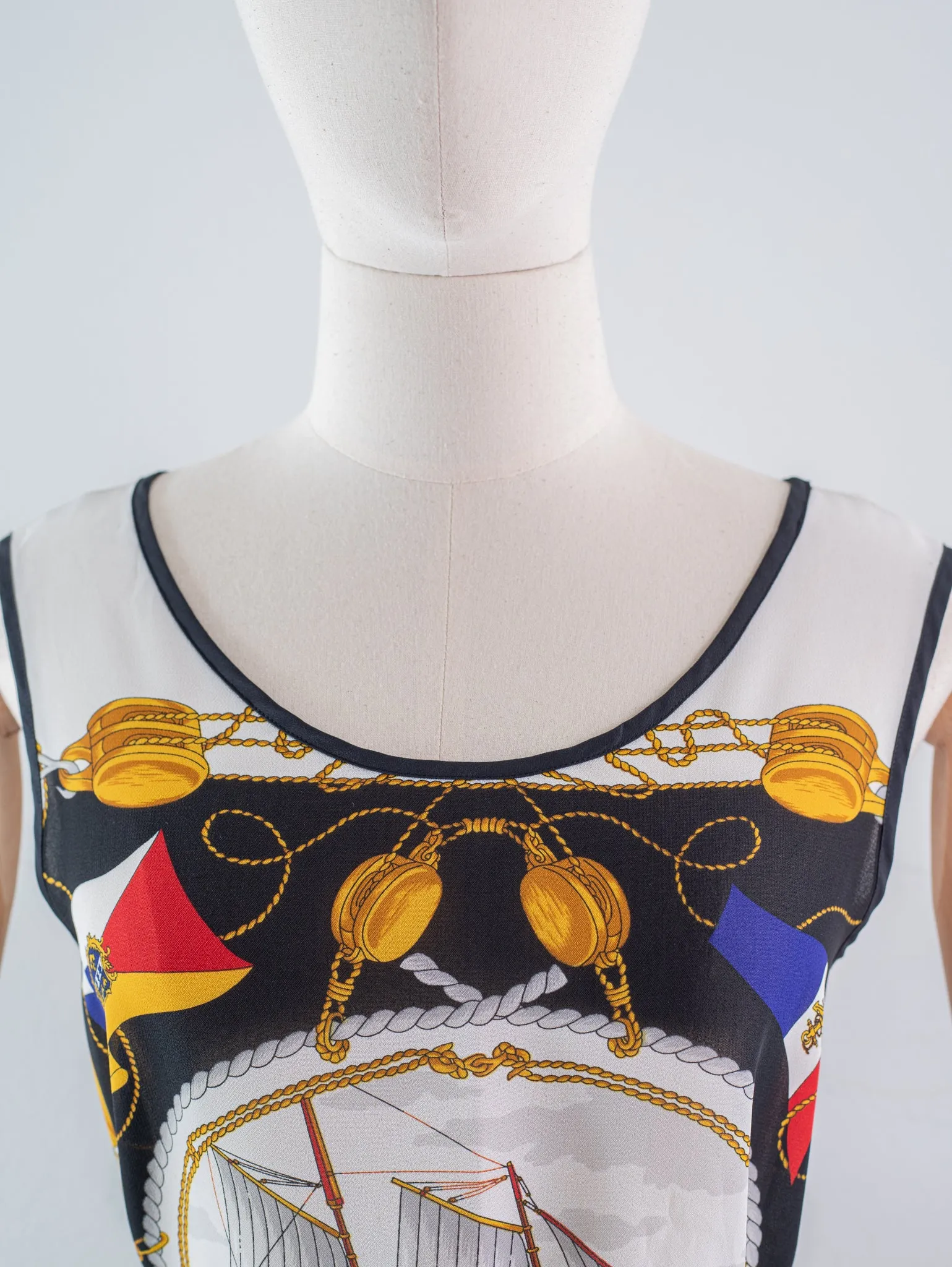 Vintage Chiffon Sleeveless Round Neck White Blouse