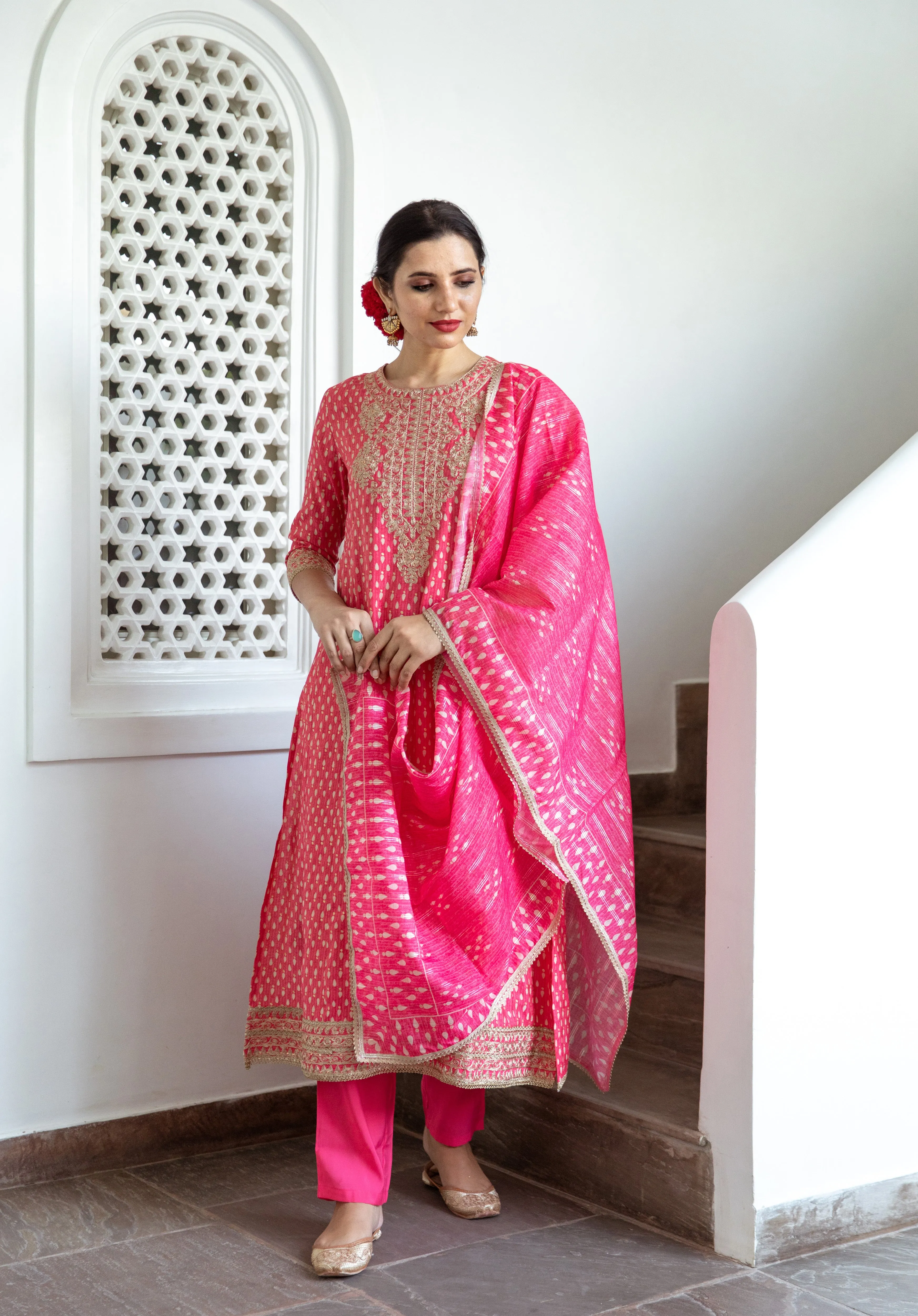 Women Pink Muslin A-line Kurta Trouser Dupatta & Fancy Potli Set