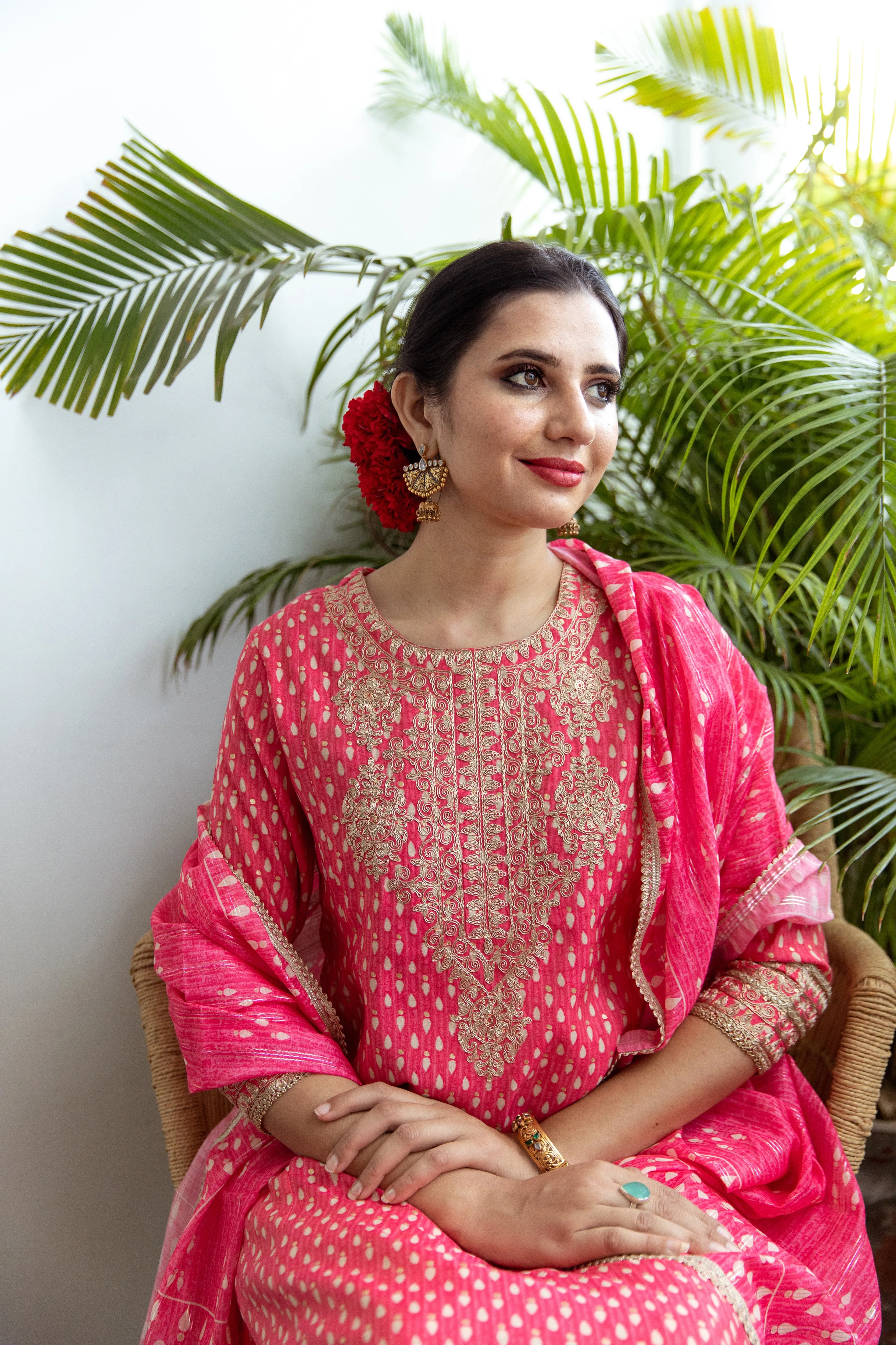 Women Pink Muslin A-line Kurta Trouser Dupatta & Fancy Potli Set
